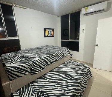 Valledupar Apartamento | Apartamento vallenato en Entresierras, 3 HAB- AC, confort