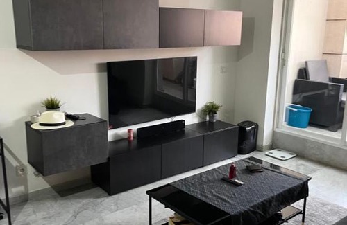 La Vila Olimpica del Poblenou Apartamento | Apartamento Vila olimpica de 2 dormitorios a 200 metros de la playa Novia Icaria, Barcelona