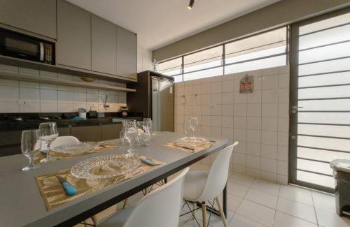 Maringa Apartamento | Apartamento Zona 7 UEM Wi-Fi Smart 4P LP15