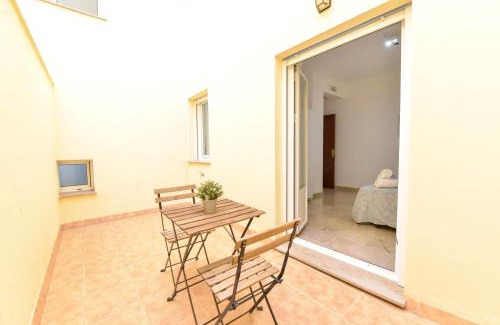 Alcalá del Río Apartamento | Apartamentos Económicos | 10 minutos Sevilla | BA