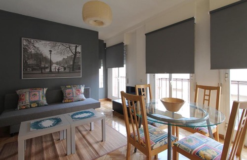 Cuatro Caminos Apartamento | Apartamentos Goyescas Deco