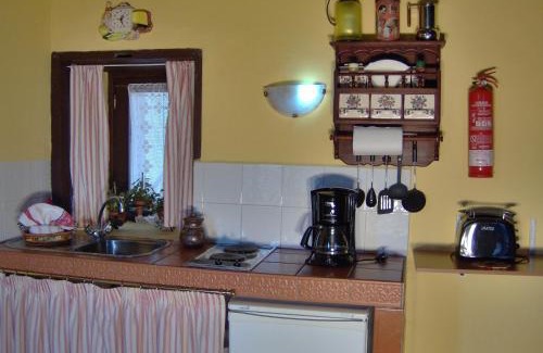 El Guincho Apartamento | Apartamentos Monasterio de San Antonio - adults only
