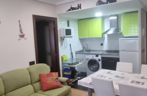 San Bernardo Apartamento | APARTAMENTOS SALAMANCA PUERTA ZAMORA. 2 Dormitorios, Centro, wifi, Parking.