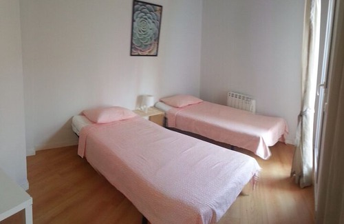 Madrigal de la Vera Hotel | Apartamentos Turísticos La Golondrina