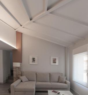 Tudela Apartamento | APARTAMENTOS TURISTICOS - PAPEL ARMADO - Calle Caldereros 33