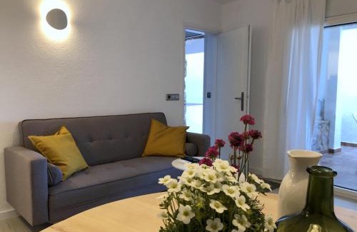 Sant Marti d'Empuries Apartamento | Apartaments La Palmera, Terrace & Pool