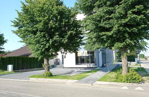 Zator Apartamento | Apartamenty Kasztanowa Zator