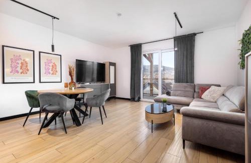 Swieradow-Zdroj Apartamento | Apartamenty Larice - basen podgrzewany do końca września, balia i sauna gratis ten weekend