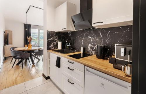 Swieradow-Zdroj Apartamento | Apartamenty Larice - basen podgrzewany do końca września, balia i sauna gratis ten weekend