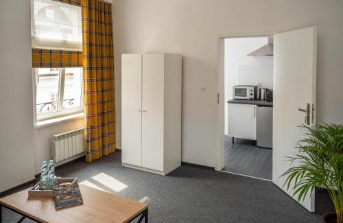 Kalisz Apartamento | Apartamenty na Starówce - 3 piętro z widokiem na Ratusz, Rynek Główny i Centrum