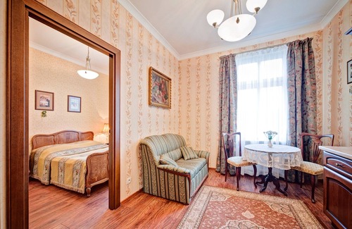 Jezyce Hotel | Apartamenty Retro