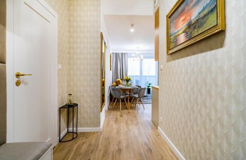 Radom Apartamento | ApartamentySnu, Struga Tower Double Gold z parkingiem