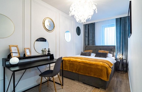 Radom Apartamento | ApartamentySnu, Struga Tower Double Gold z parkingiem