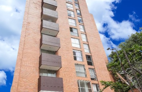 Patio Bonito Apartamento | ApartaSuite Medellin Poblado 1 hasta 6 personas