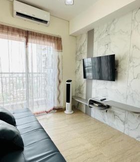 Kesawan Apartamento | Apartemen Podomoro View Kota 2BR lantai 17 Full perabot