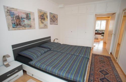 Dusseldorf Old Town Cama Y Desayuno | Apartement mit Dachterrasse - bei Curth klingen - Teilen Sie uns Ihre Ankunfszeit mit