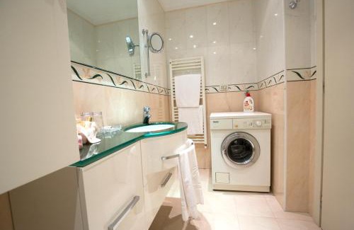 Riccione Apartamento | Aparthotel England