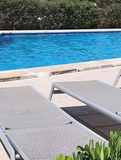 Cala'n Bosch Apartamento | Aparthotel FLORA PARK & AQUAROCK