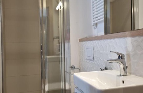 Wola Apartamento | Aparthotel in Warsaw very close to the city center, free underground parking, WiFi, air conditioning, balcony