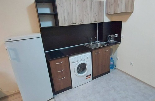 Sunny Beach Apartamento | Aparthotel con recepción, apartamento de 2 habitaciones, 2 ° piso, ascensor, cocina, baño, balcón.