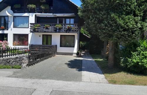 Radovljica Apartamento | Aparthouse Ani
