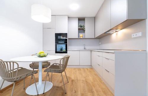 Kosice Old Town Apartamento | Apartmán Al-Park s private garage parking free, 5 min pešo do centra