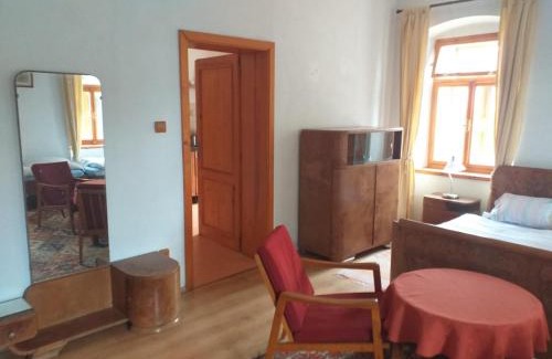 Snedovice Casa | Apartmán Chrpa