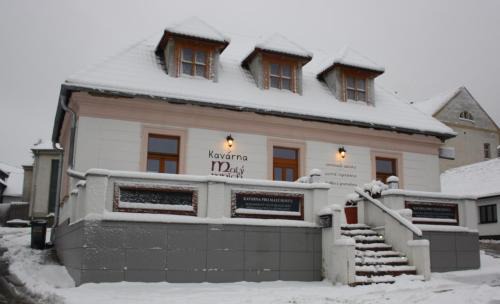 Mnisek pod Brdy Cama Y Desayuno | Apartmány Malý mnich