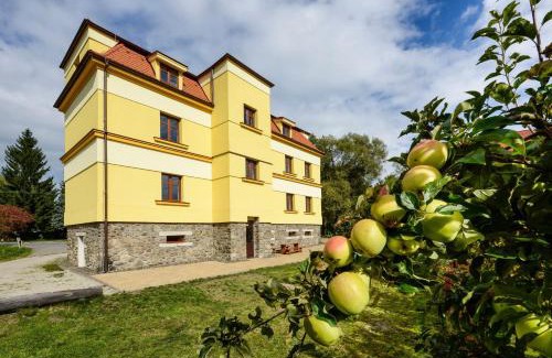 Trebon Apartamento | Apartmány Na Seníku