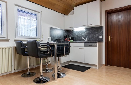 Bad Rippoldsau-Schapbach Apartamento | Apartamento 'Kerstin, 60qm' con terraza compartida, balcón y Wi-Fi