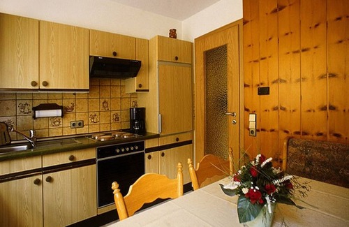 Bad Rippoldsau-Schapbach Apartamento | Apartment 'Margot Armbruster' with Mountain View, Balcony and Wi-Fi