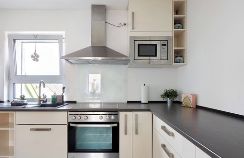 Bahlingen Apartamento | Apartment 'Ferienwohnung Schmidt' with Wi-Fi