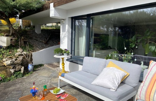 Hohentengen am Hochrhein Apartamento | Apartamento 'Sunshine River Flat' con vistas a la montaña, terraza privada y Wi-Fi