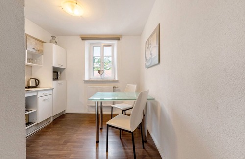 Thaleischweiler-Froschen Apartamento | Apartment '10' with Shared Garden and Wi-Fi