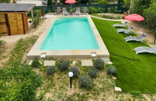 Saint-Laurent-La-Vernede Apartamento | Apartment Horizon Provence in Saint Laurent la Vernede - 4 persons, 2 bedrooms
