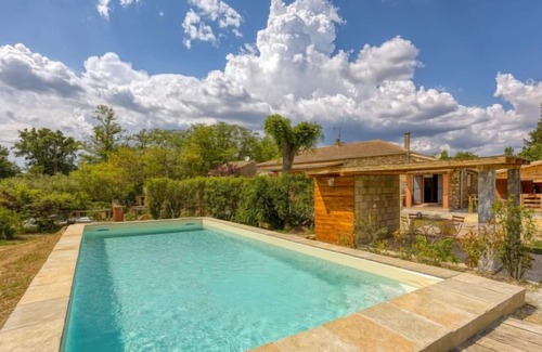 Saint-Laurent-La-Vernede Apartamento | Apartment Horizon Provence in Saint Laurent la Vernede - 4 persons, 2 bedrooms