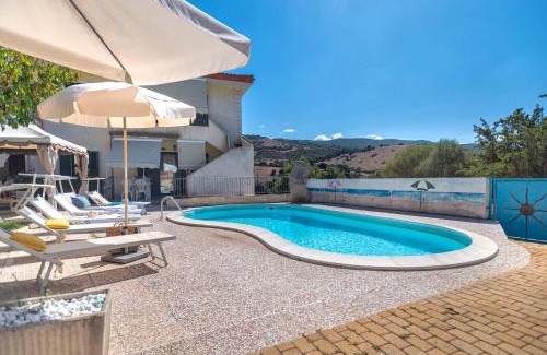 Trinita d'Agultu Apartamento | Apartment L'Oasi Trilo A6 by Interhome
