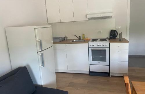 Postojna Apartamento | Apartma Škorenjček