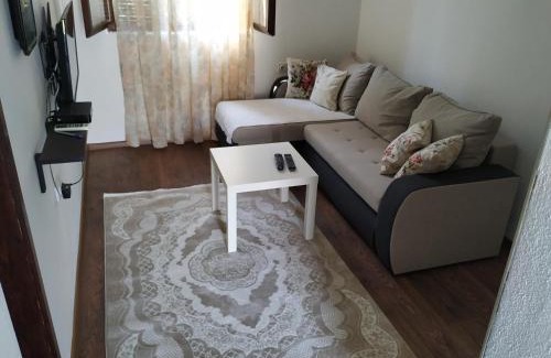 Bregvija Casa | Apartman Amra-beautiful holiday home