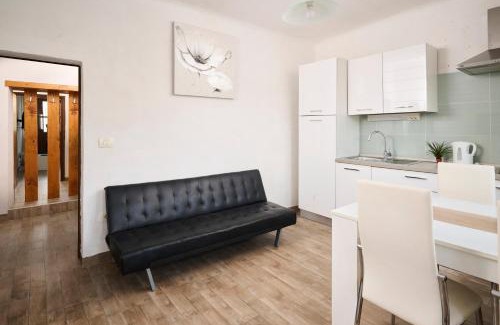 Basanija Apartamento | Apartman Ana