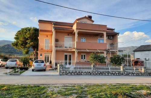 Kastel Stafilic Apartamento | Apartman Anita