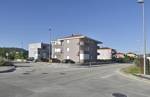 Dugopolje Apartamento | Apartman Badi