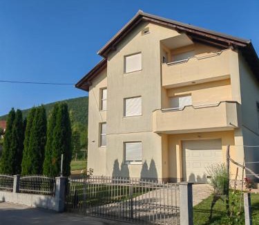 Herzegovina-Neretva Canton Apartamento | Apartman Bošnjak Ramsko jezero