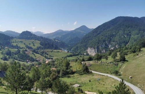 Konjska Reka Apartamento | Apartman Bugar