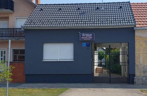 Zupanja Apartamento | Apartman EXCELLENT - Kuća za odmor u Županji -natkriveno parkirno mjesto