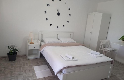 Vrdnik Apartamento | Apartman Flora Vrdnik