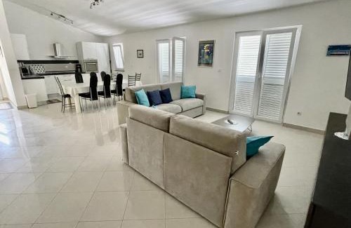 Obrovac Apartamento | Apartman Gaga