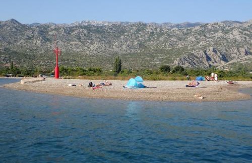Seline Casa | Apartman Iva-family holiday 250 m from pebble beach
