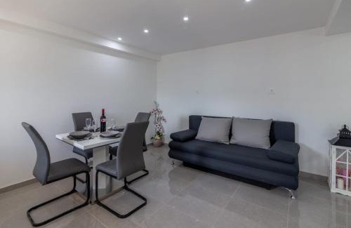 Lovrec Apartamento | Apartman IVA