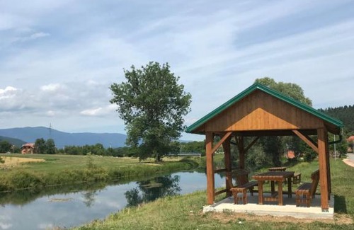 Otocac Apartamento | Apartman Karlo